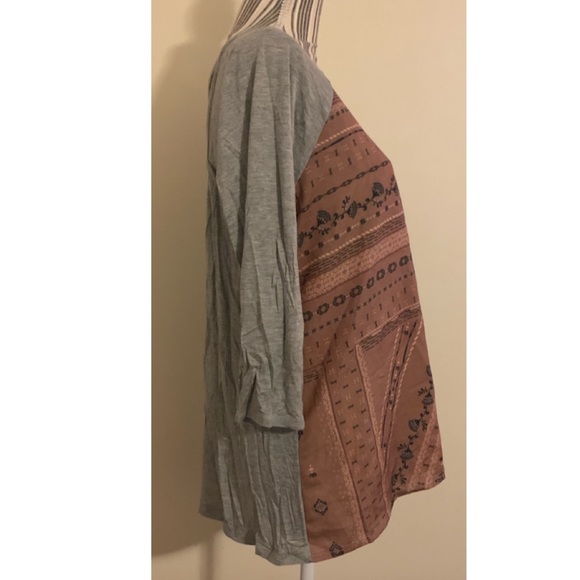 Graphic Tee - Picture 2 of 7